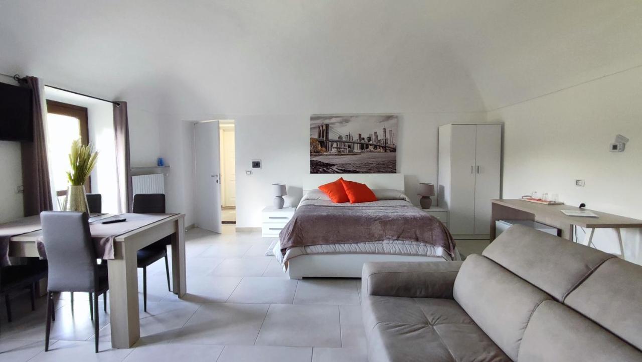 Bed and Breakfast Nautica Tarello - Casa Ena Beb Вивероне Экстерьер фото