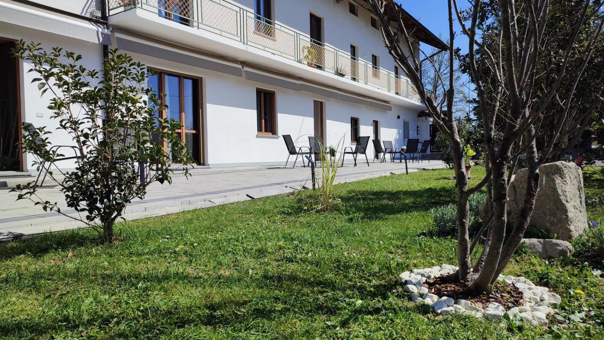 Bed and Breakfast Nautica Tarello - Casa Ena Beb Вивероне Экстерьер фото